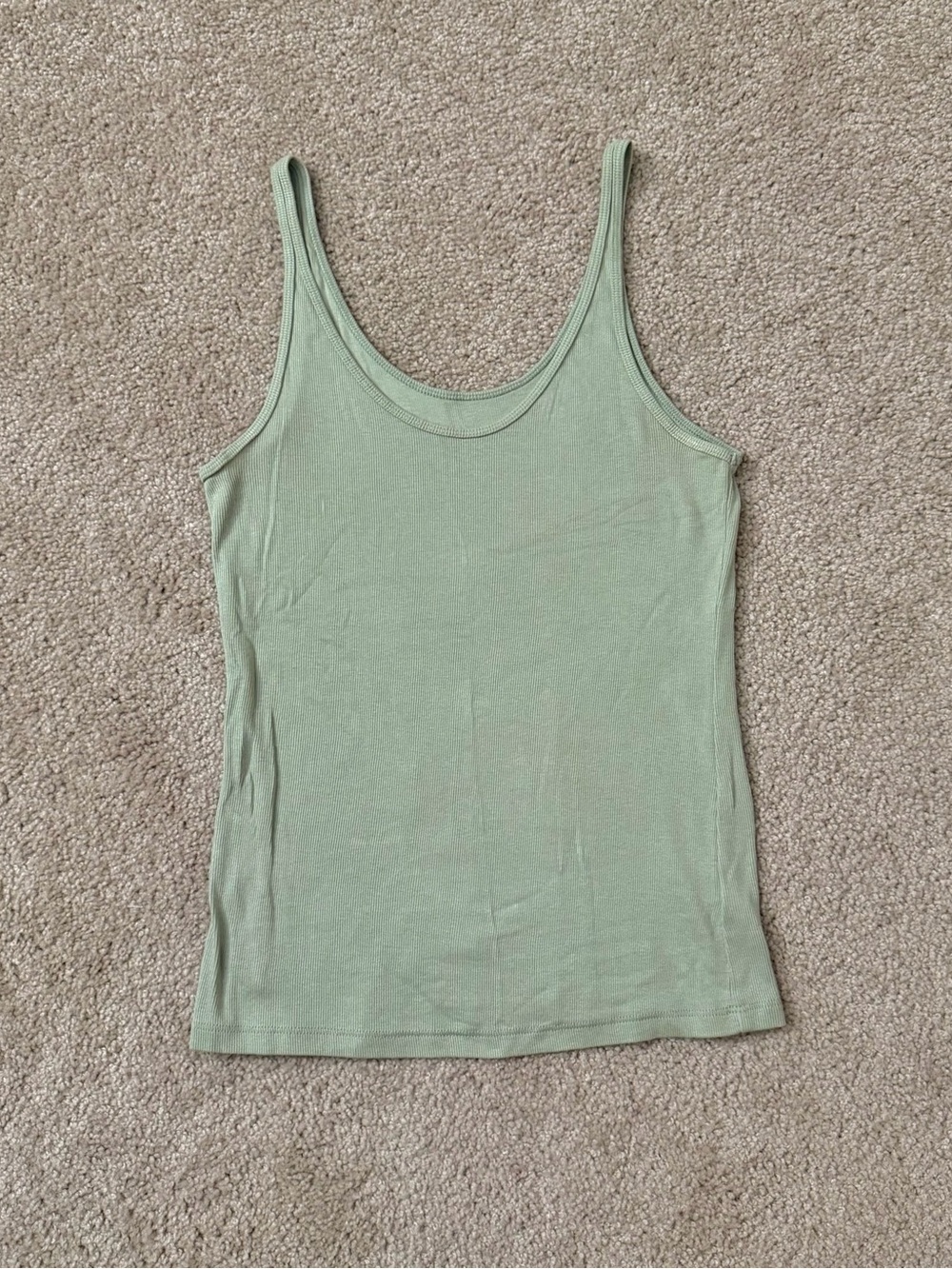 a new day Women’s Sage Green Scoop Neck Tank Top Ribbed Sleeveless Size Medium